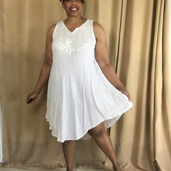 NWOT Embellished Swim Cover Up & Beach Dress OSFM - Picture 1 of 16